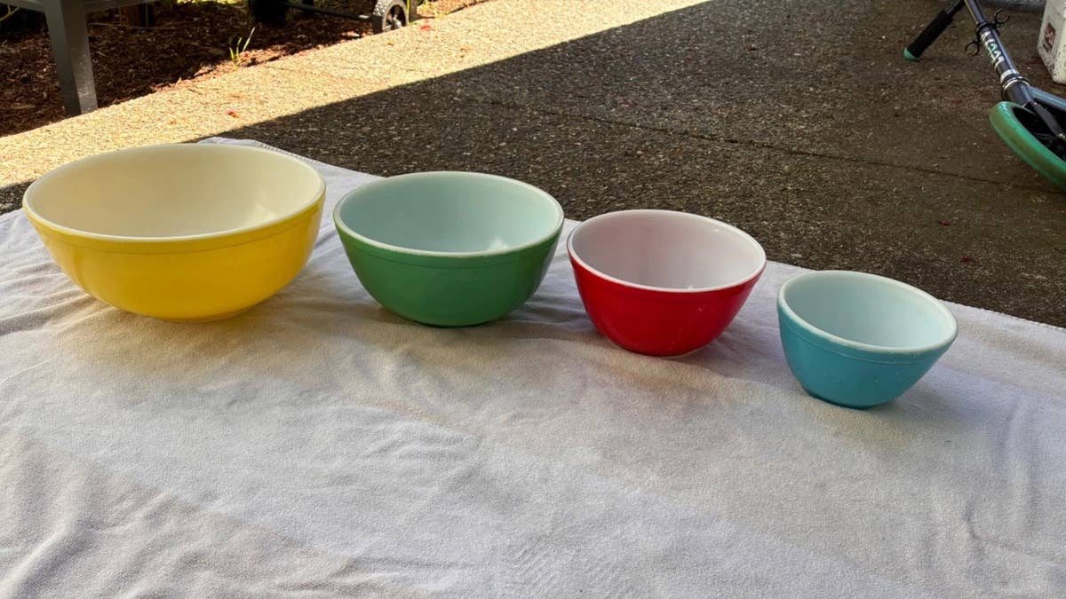 pyrex-primary-colors-ebay