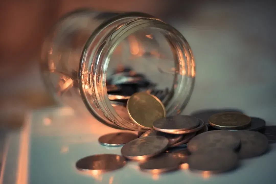 4. A Coffee Can or Jar Full of Loose Change (Image Credits: Unsplash)