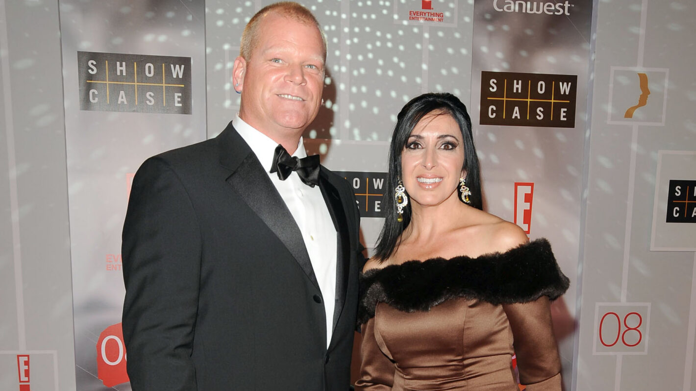 Mike Holmes and Anna Zappia attend the 2008 Gemini Awards Gala at the Metro Toronto Convention Centre on November 28, 2008 in Toronto, Canada