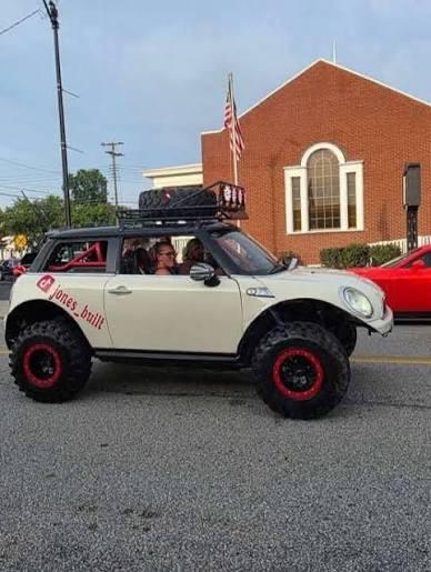 25 bizarrely modified cars that actually exist
