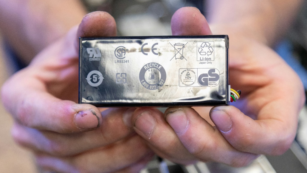 A long-promised fix for solid-state batteries could let phones run for days