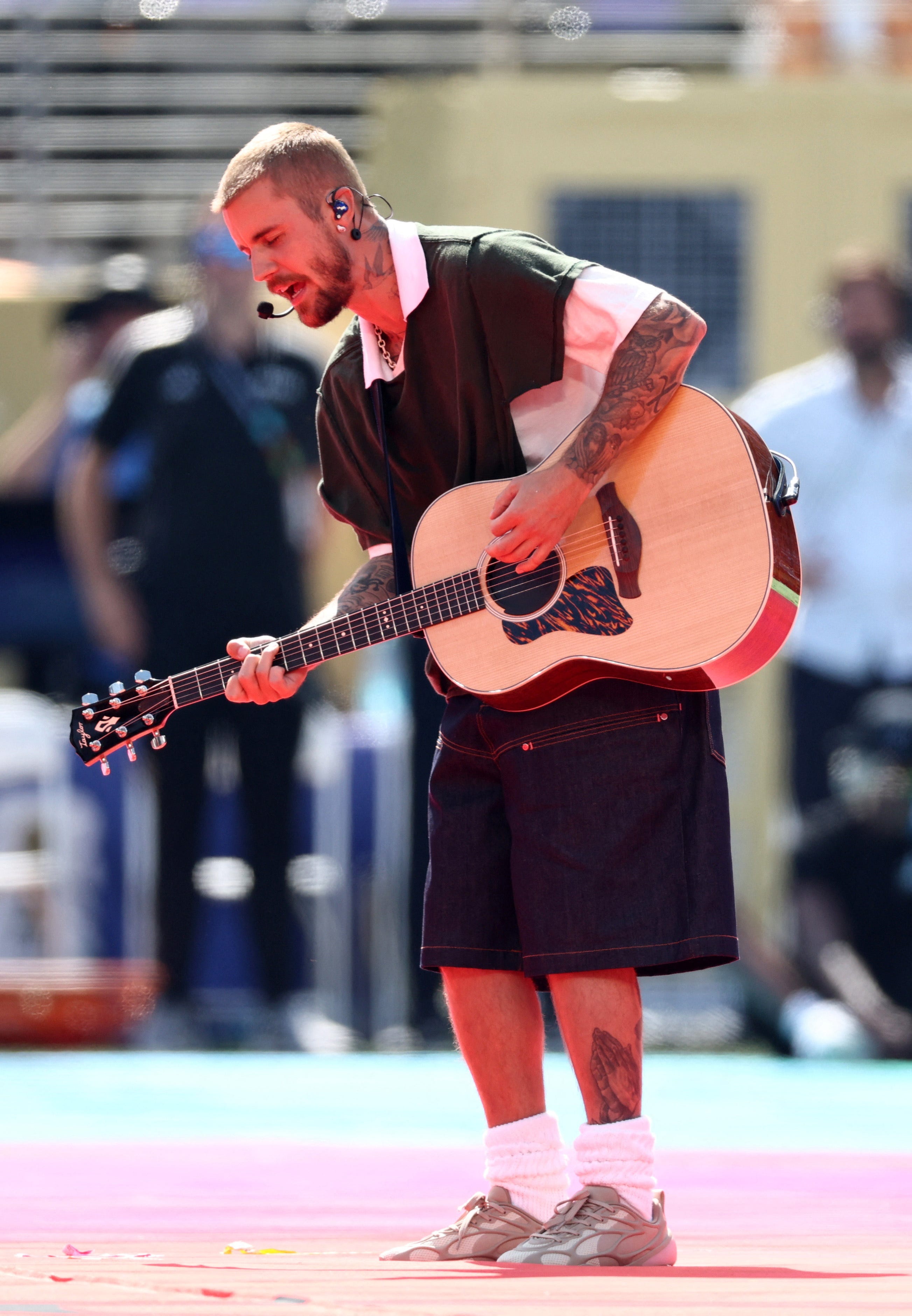 Best images from World Cup halftime show featuring Madonna, Justin Bieber