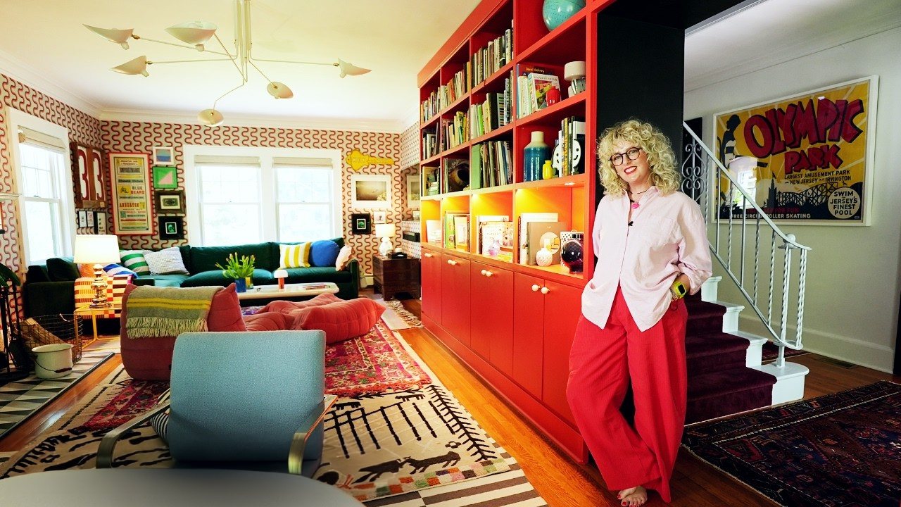 English charm and colorful textiles warm up this family home