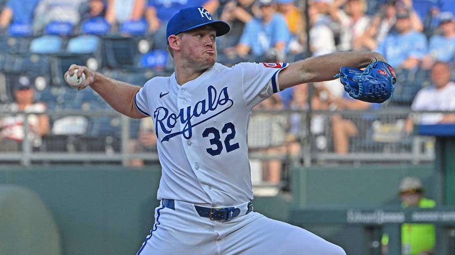 Stephen Kolek placed on 15-day injured list as Royals' injury woes continue