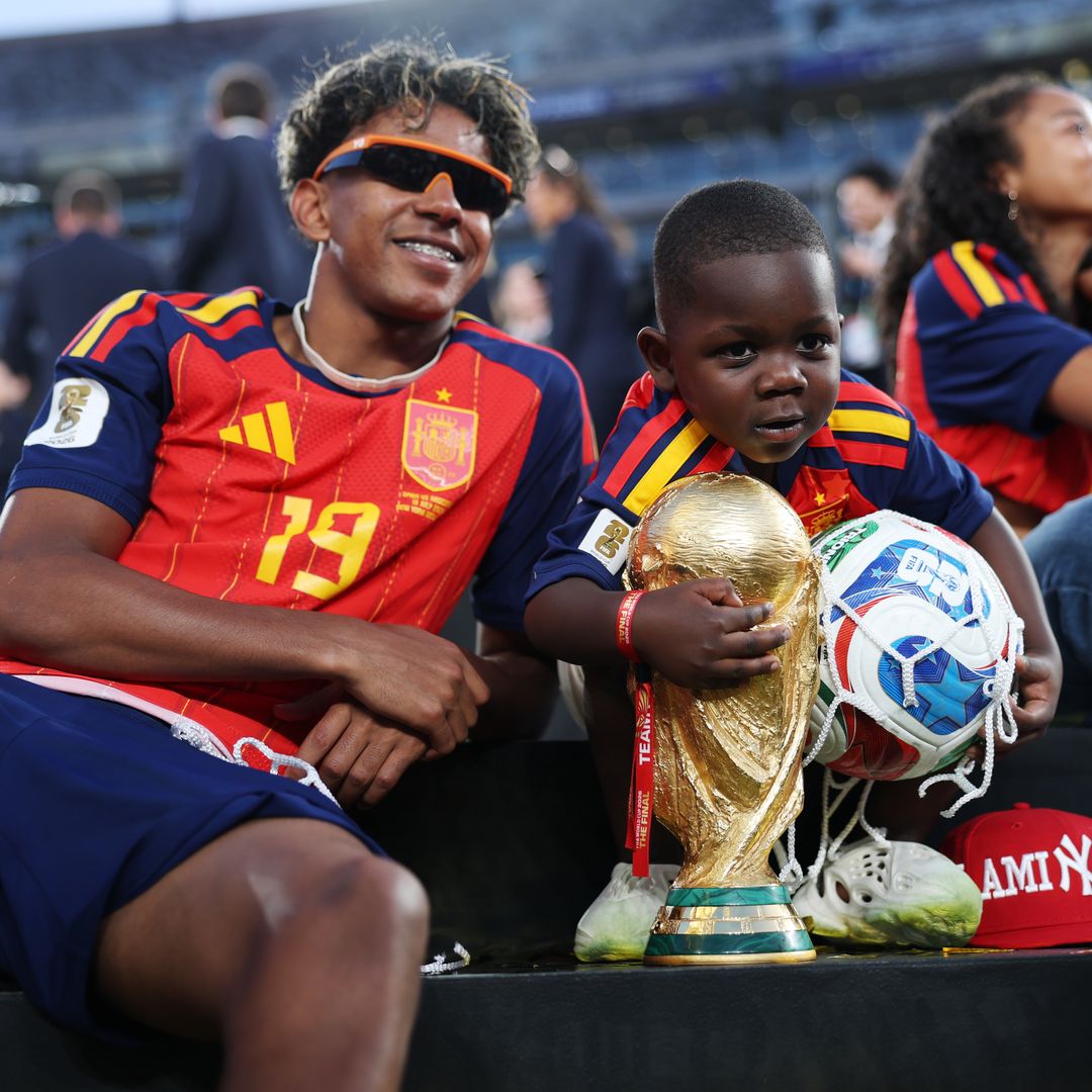 lamine-yamal-celebrates-spain-s-world-cup-win-with-his-little-brother