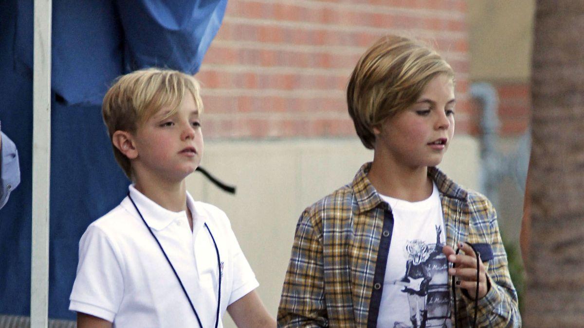 Britney Spears delivers ‘huge kick in the teeth’ to her two sons by missing their runway debuts at Paris Fashion Week, source says