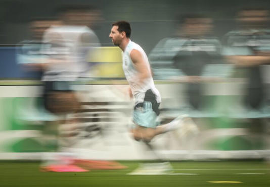 Aos 39 anos, Messi guiou Argentina à terceira final de Copa do Mundo em 12 anos Foto: Werther Santana/Estadao