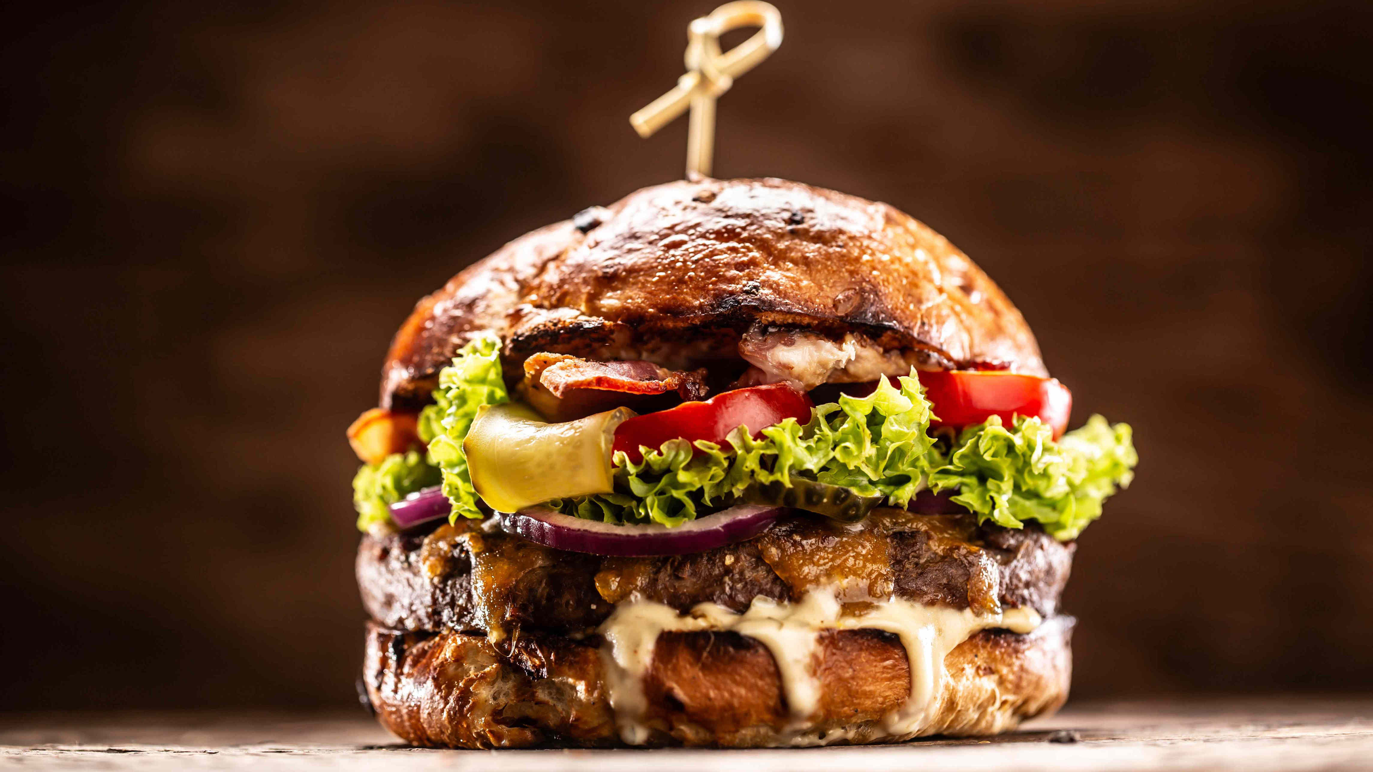 We asked 3 chefs to name the best hamburger buns—they all picked the same ones