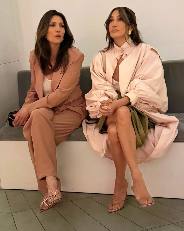 Jennifer Lopez and Lynda Lopez in an Instagram photo