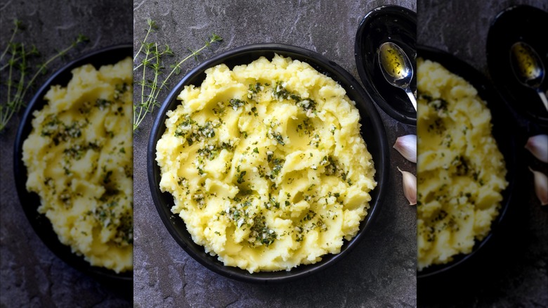 Garlic mashed potatoes