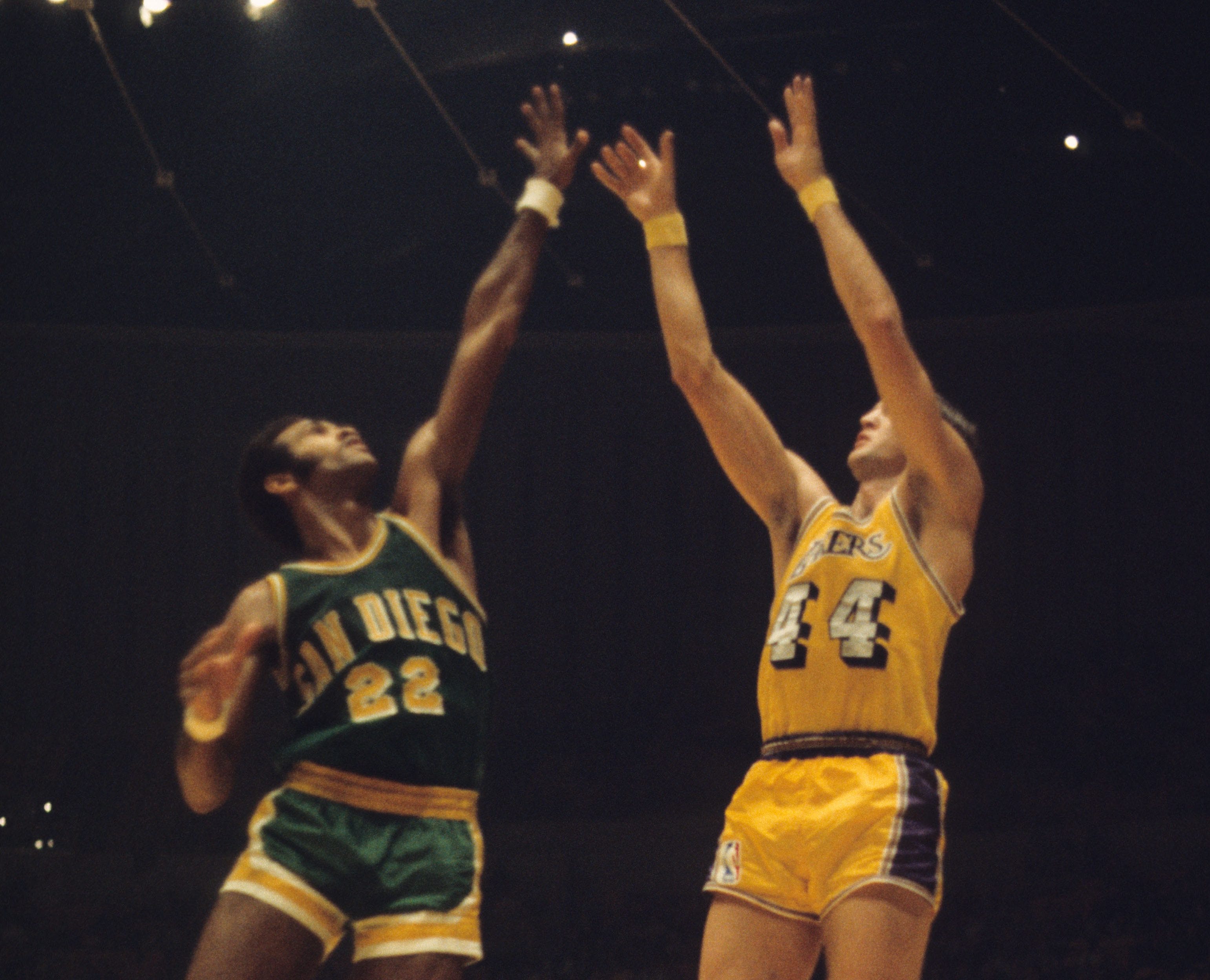 Houston Rockets jersey history No. 22 - Stu Lantz (1968-72)