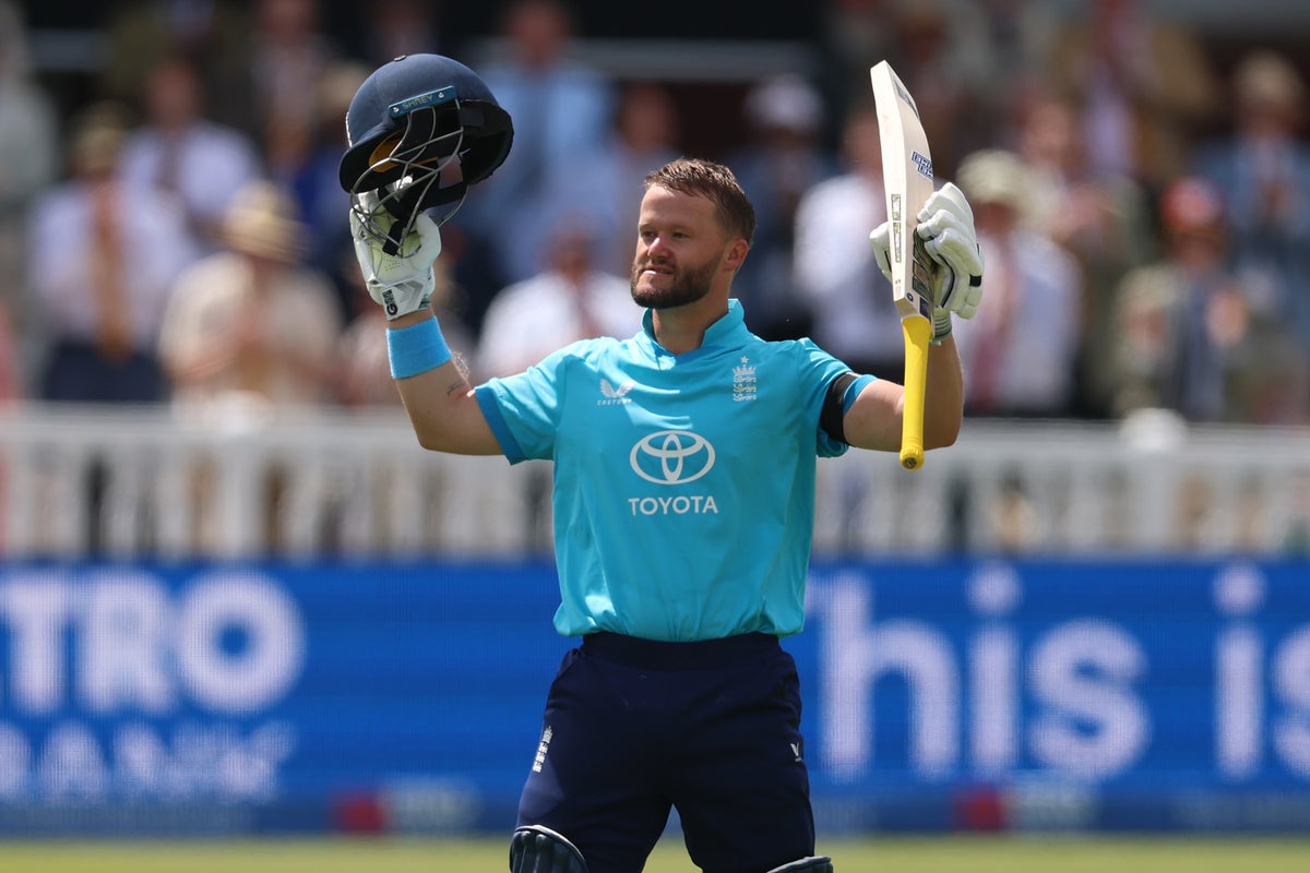 Brilliant Duckett century leads England to ODI series win over India
