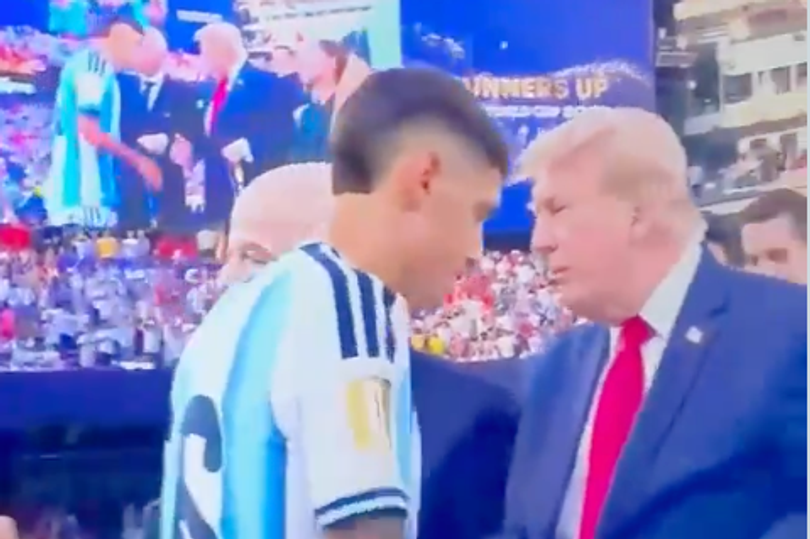 Donald Trump forgot to give Molina his runner-up medal