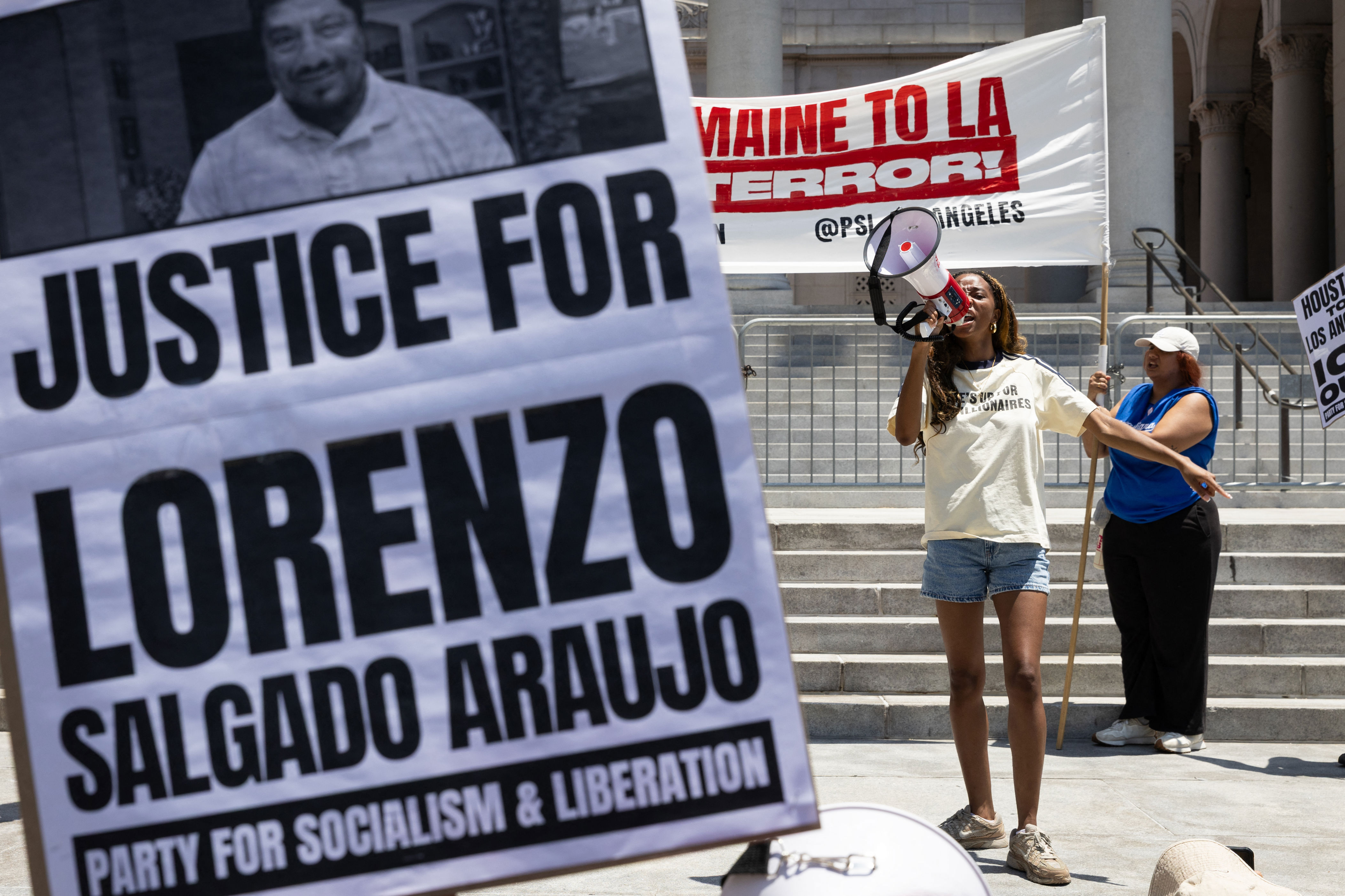 Protests in Houston continue over ICE killing of Lorenzo Salgado Araujo
