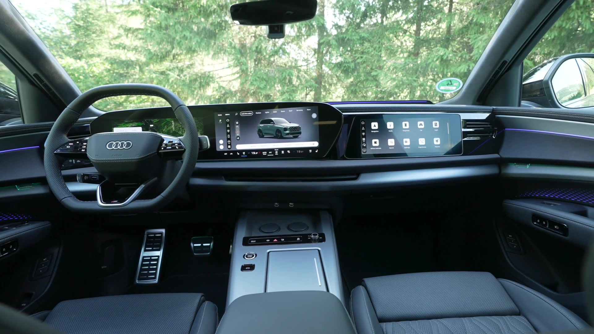 Audi Q7 SUV agave green interior design