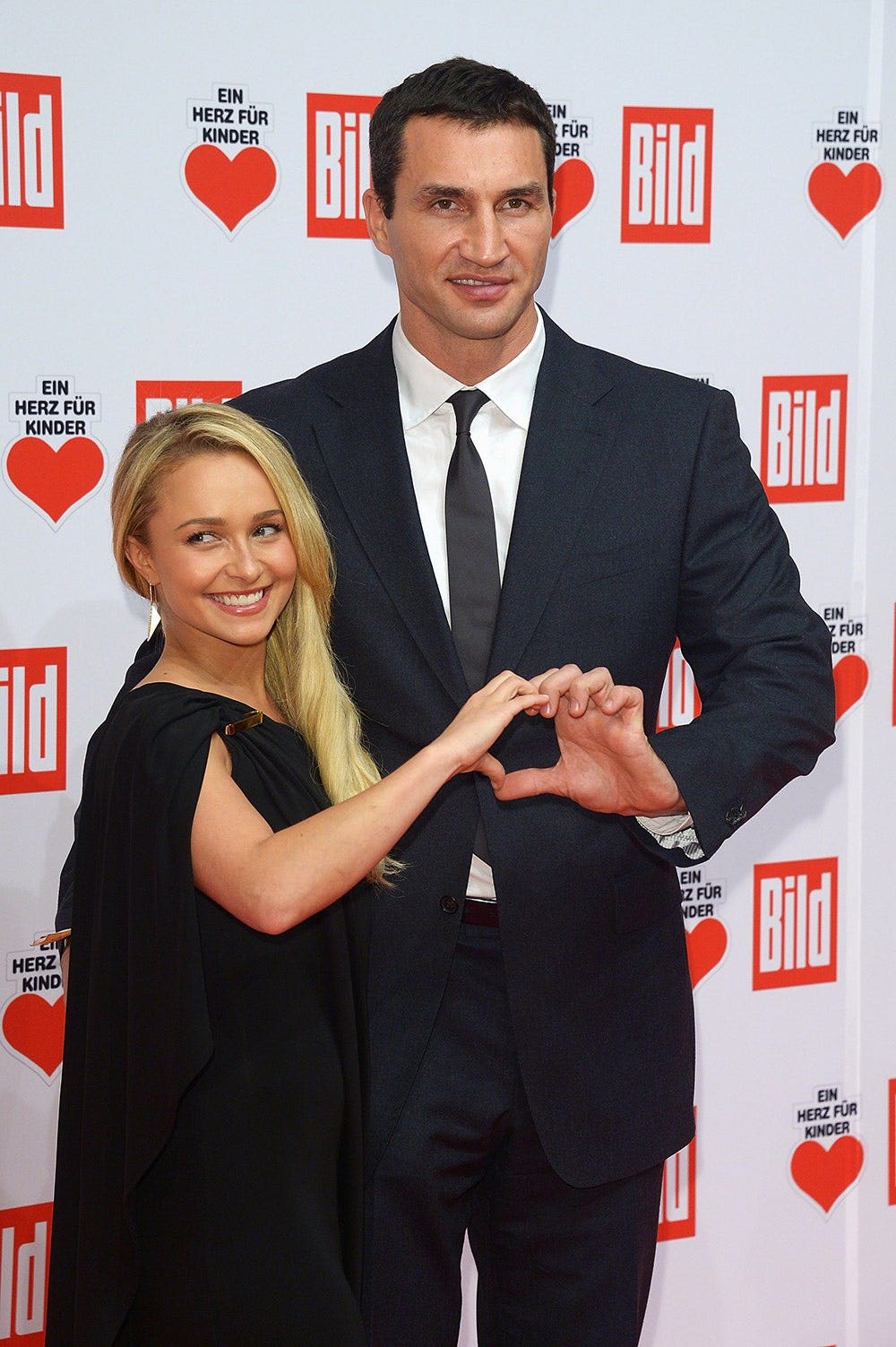 Hayden Panettiere and Wladimir Klitschko stand together at a gala in Berlin.