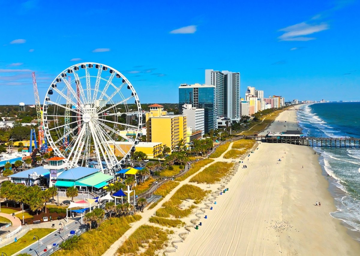 15 best East Coast beach towns to live in all year-round, according to data