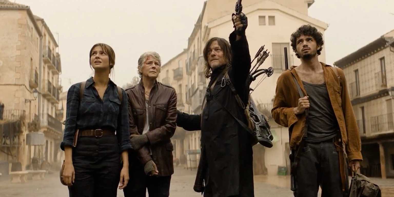 Daryl and Carol arrive in the town in The Walking Dead Daryl Dixon season 3 episode 2