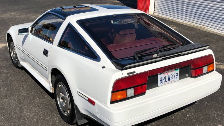 1987 Nissan 300ZX rear three-quarter image