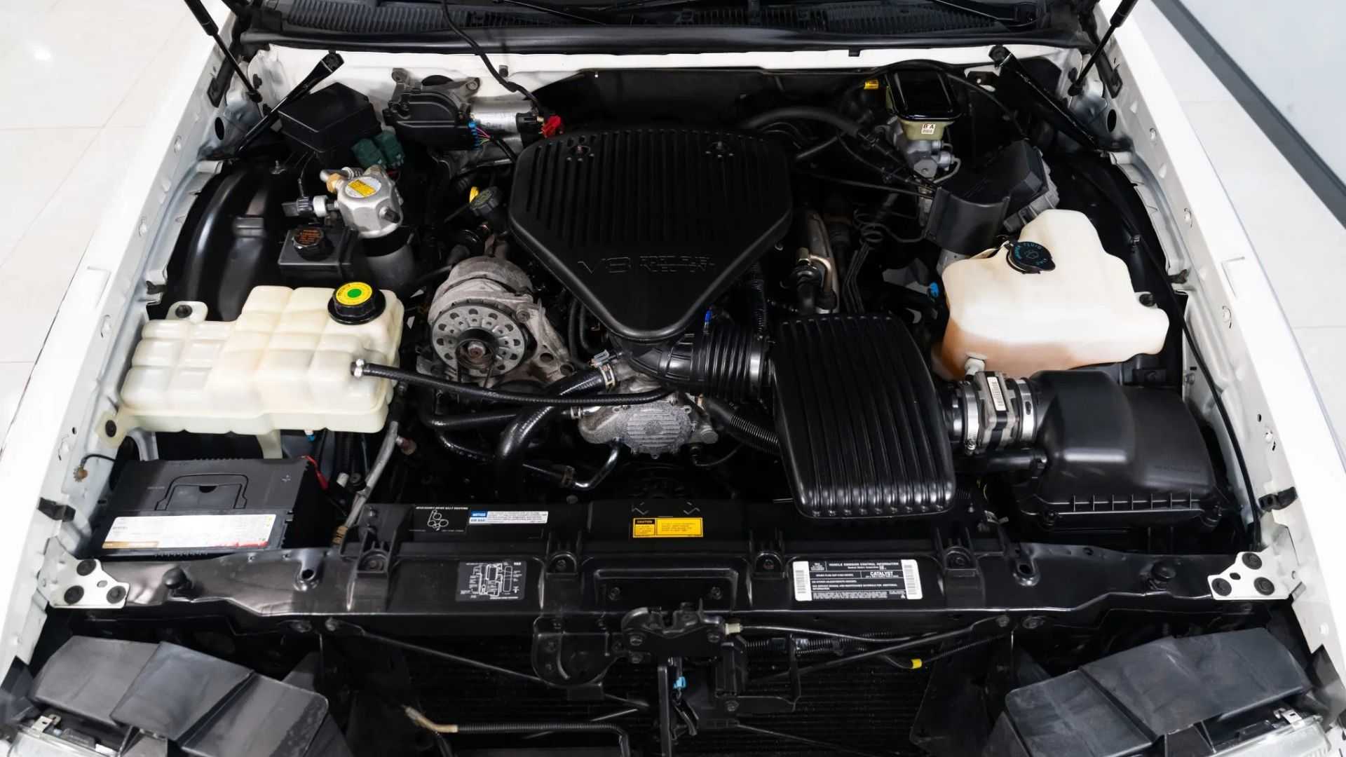 Cadillac Fleetwood Brougham engine