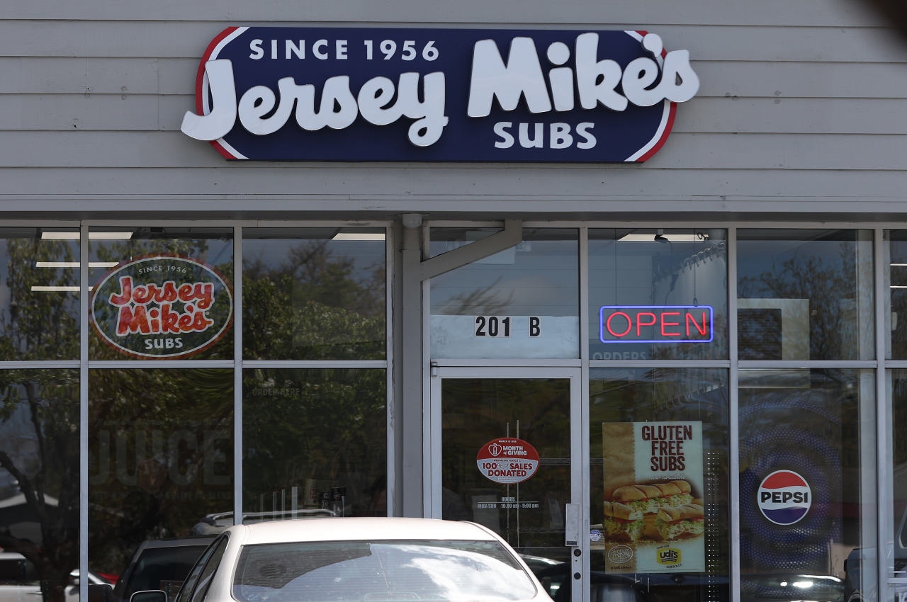 Jersey Mike’s sets IPO terms that could push market cap toward $8 billion