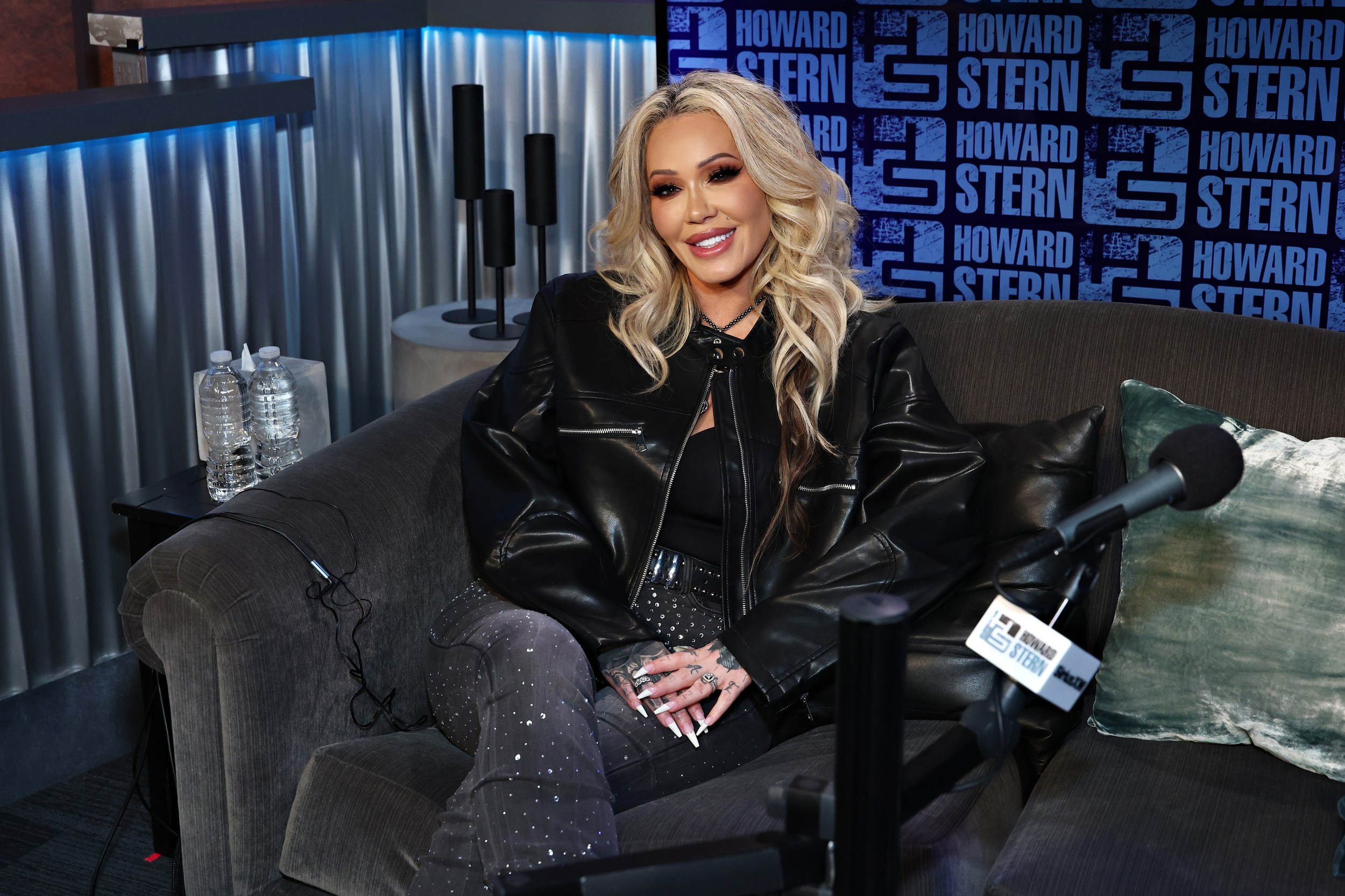 Bunnie Xo shows off the Tennessee mansion she kept after Jelly Roll divorce [watch]