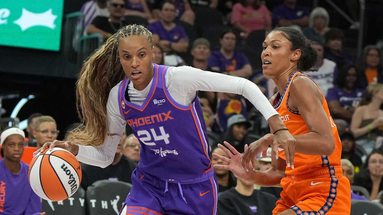Mercury star DeWanna Bonner’s gesture to Brittney Griner after record will melt hearts