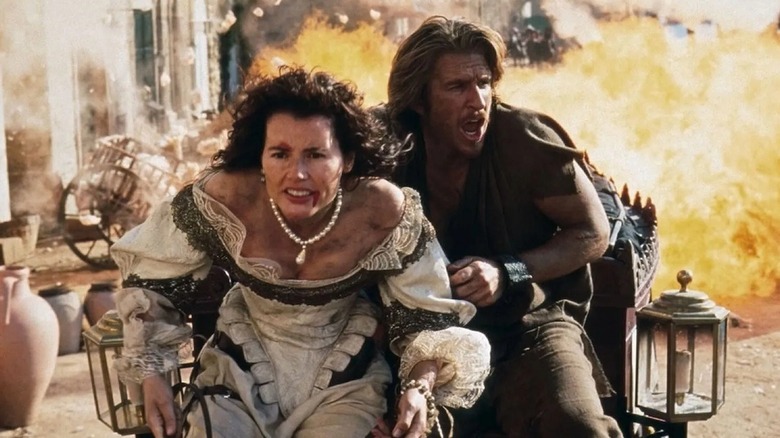 The two Cutthroat Island leads caught up in an explosive chase (1995)