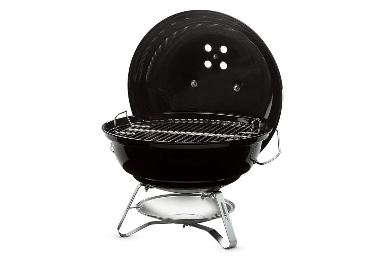 Weber Jumbo Joe Charcoal Grill, 18‑Inch, Black – Lightweight Portable Kettle BBQ Grill with Tuck‑N‑Carry
