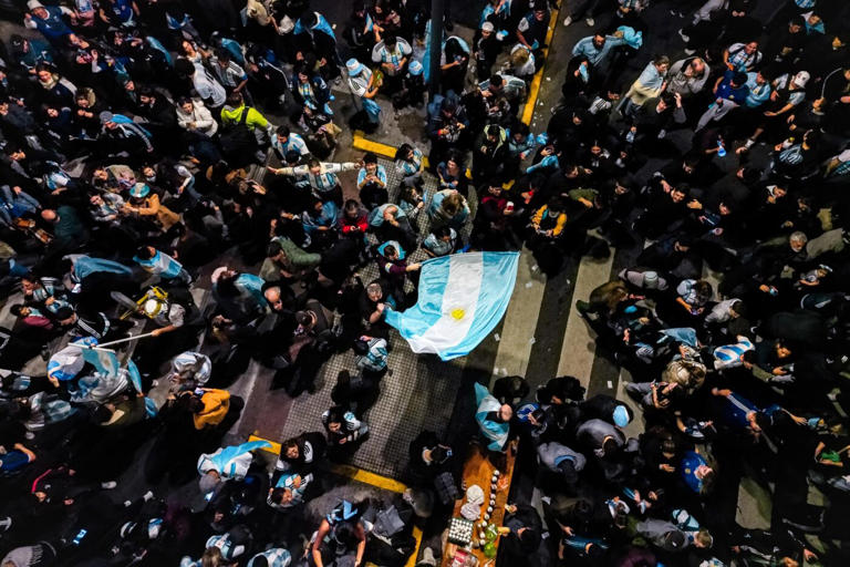 Argentine: Des supporters argentins affrontent la police à Buenos Aires