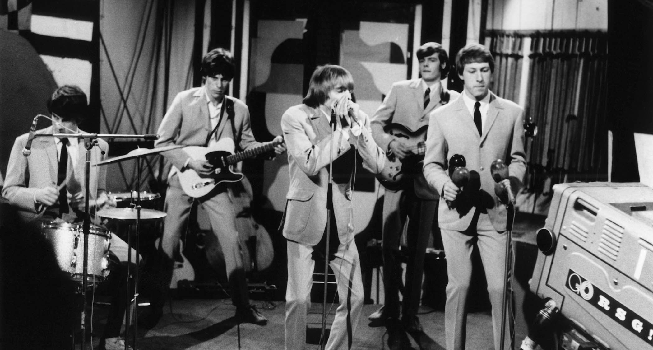 Jeff Beck plays his 1959 Telecaster as the Yardbirds perform on Ready, Steady, Go!