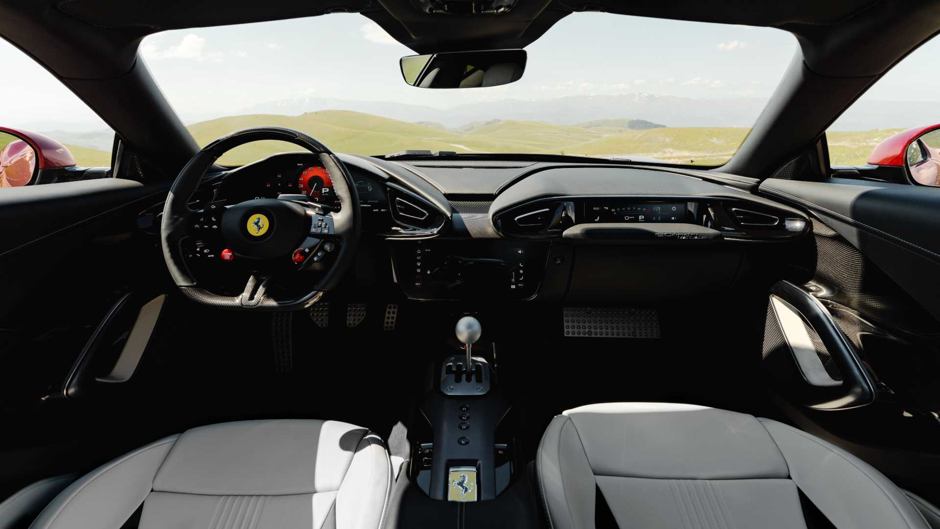 Ferrari 12Cilindri Manuale Interior (2)