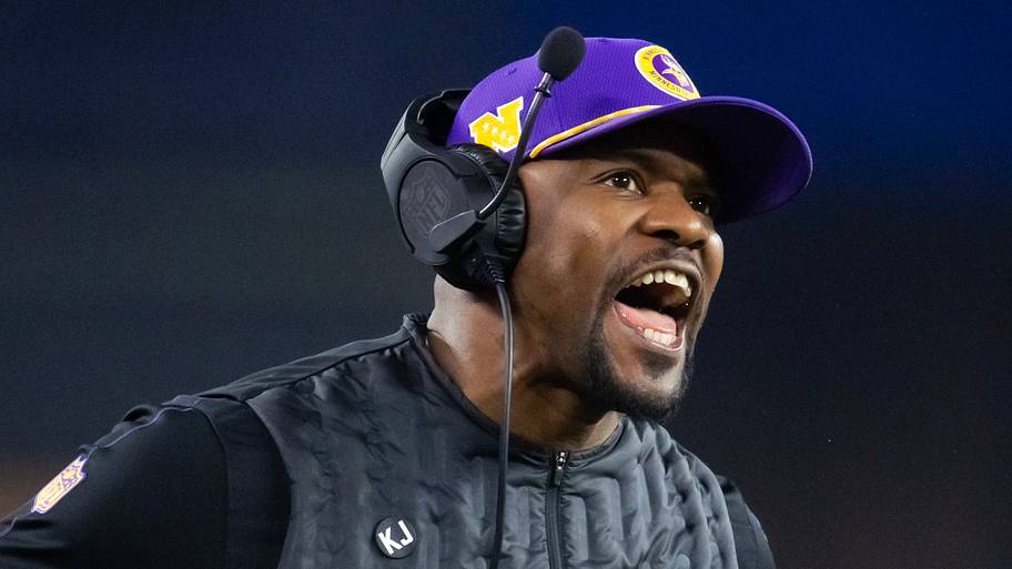 Fascinating Vikings trade idea would certainly fire Brian Flores up
