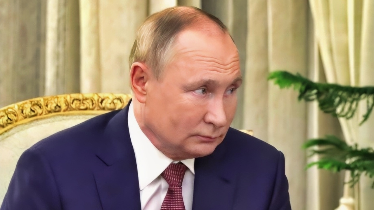 Russia Claims It Shot Down Nearly All of Ukraine’s Four-Hundred-Drone Wave — but the Fires Around Moscow Tell a Different Story