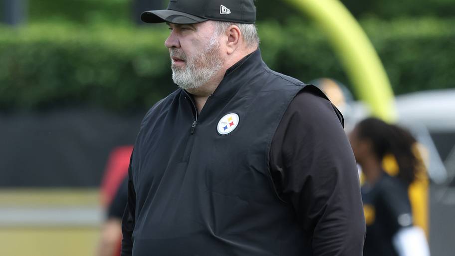 Pittsburgh Steelers head coach Mike McCarthy