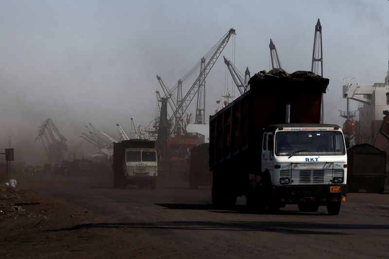 FILE PHOTO: India nears 50% domestic coal use in import-based power plants, sources say