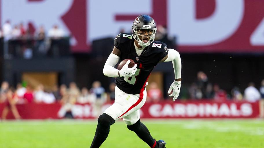 Atlanta Falcons tight end Kyle Pitts Sr.