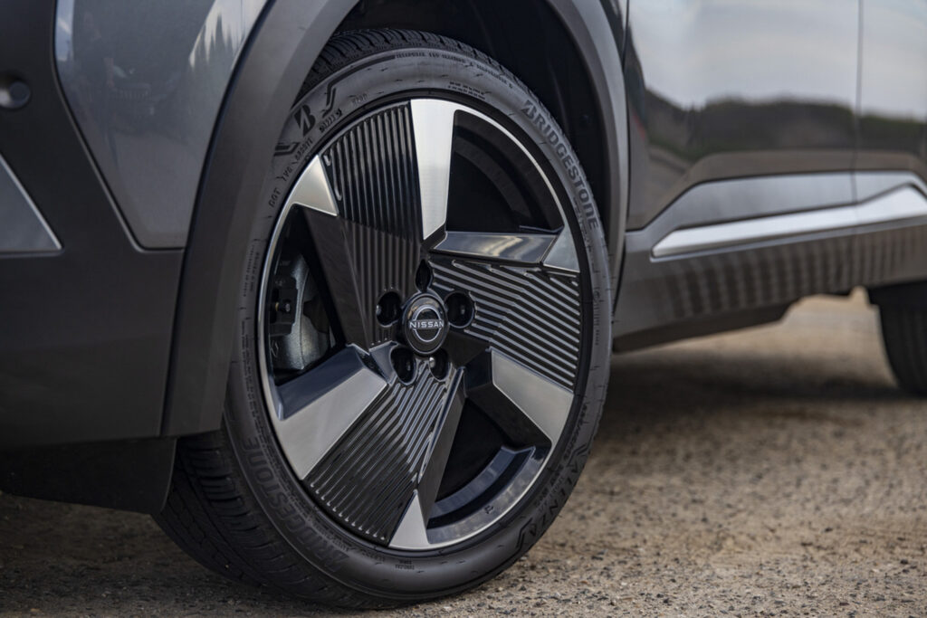 Nissan’s Brake Caliper Colors Aren’t For Decoration, They’re Ranking Your Car