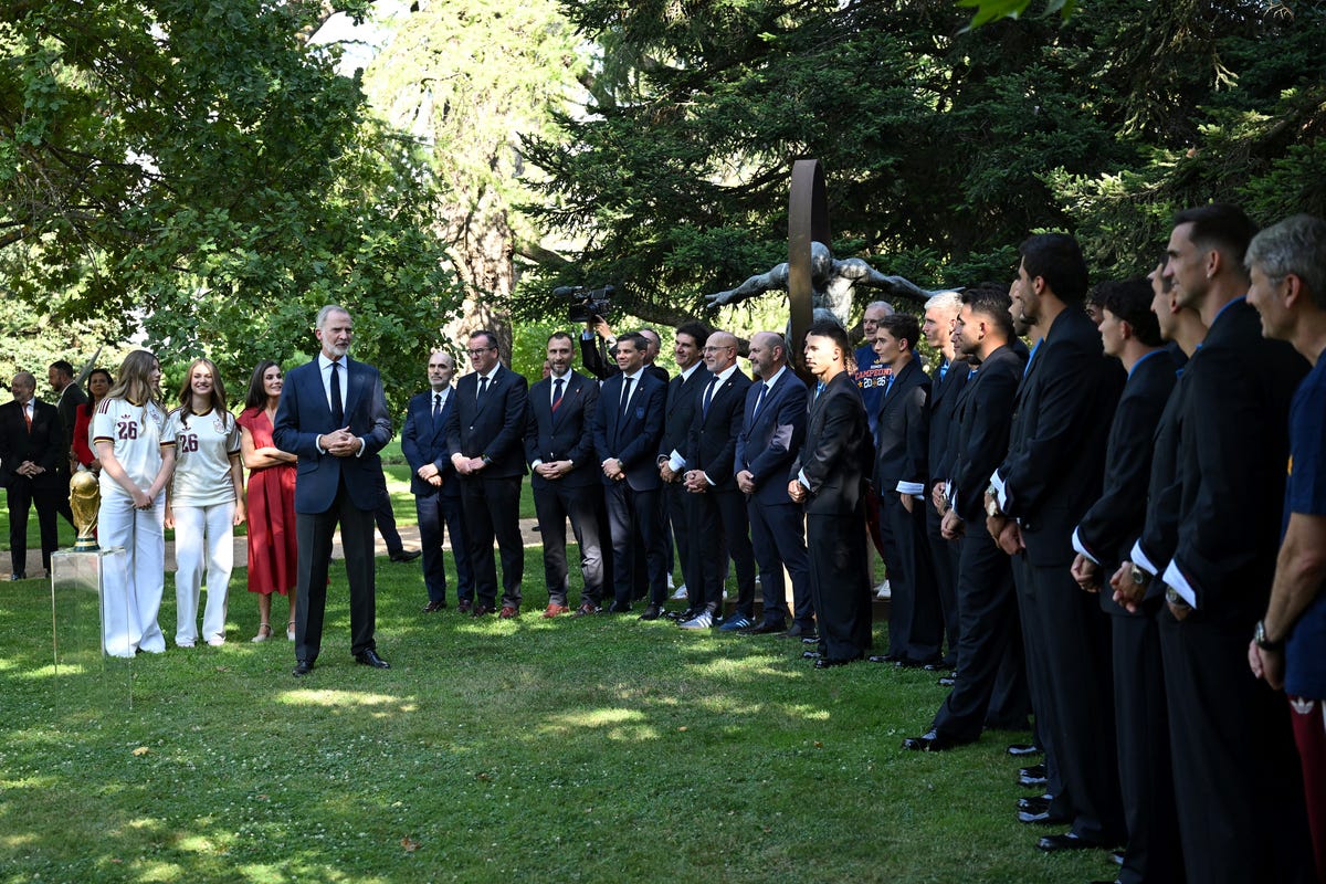 See the Spanish Royal Family Welcome Their World Cup Winning Team to Zarzuela Palace