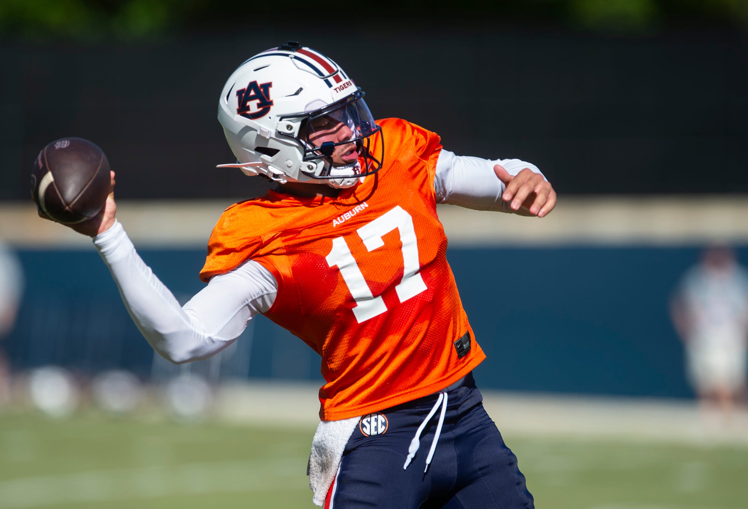 Alex Golesh must fix Auburn’s biggest CFB problem after years of ...