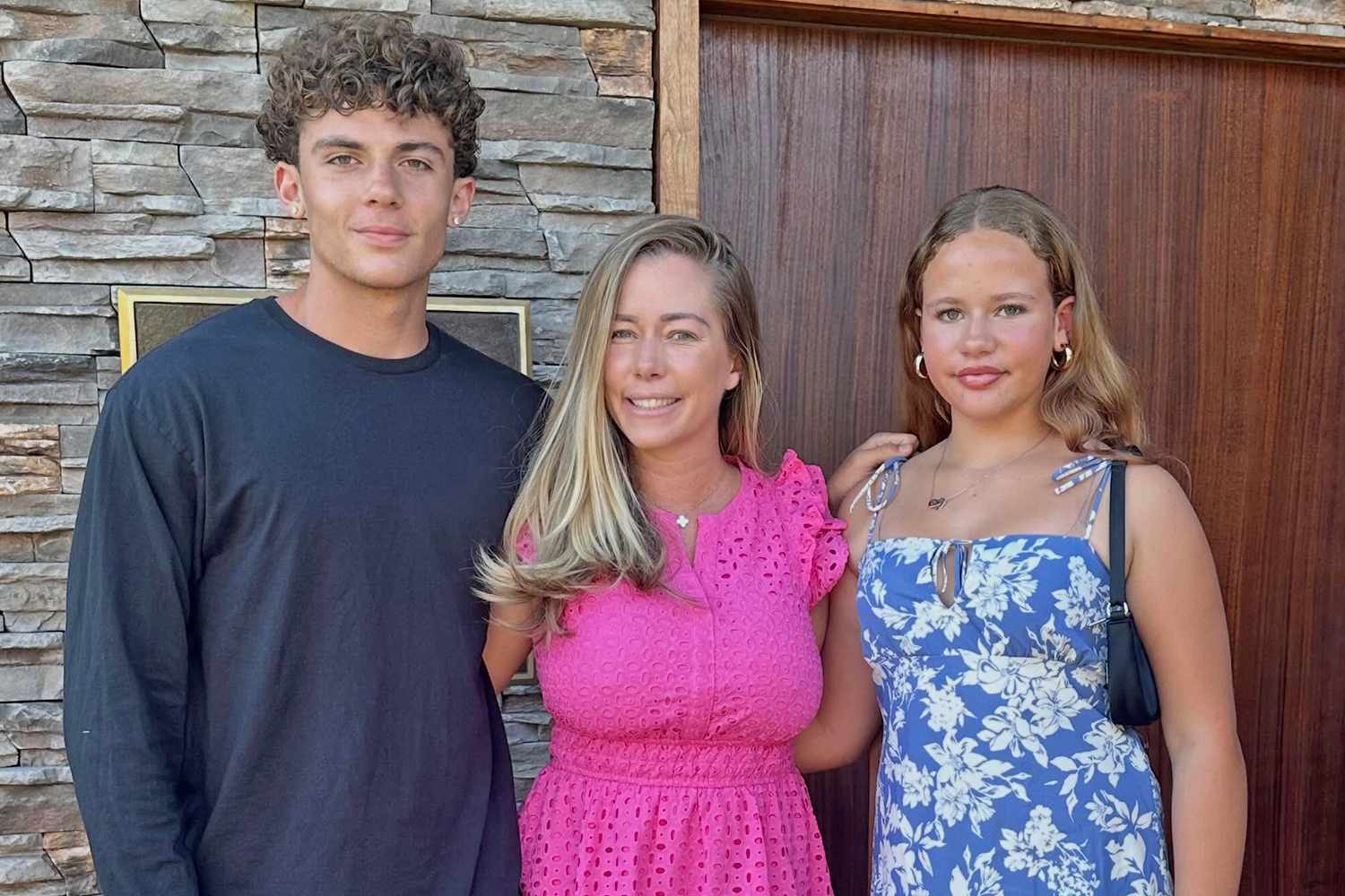 Kendra Wilkinson/Instagram