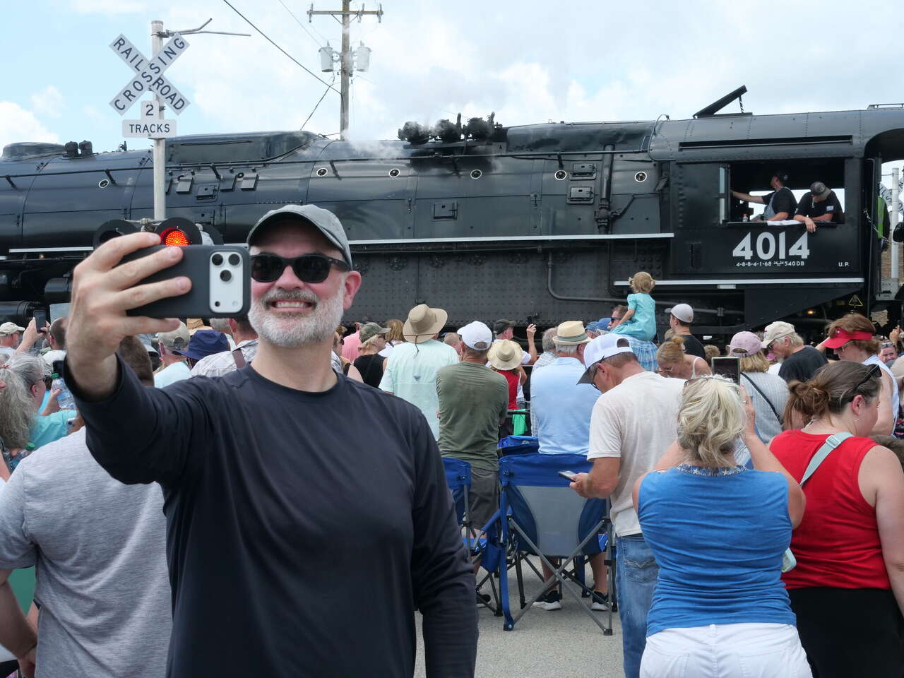 Big Boy 4014 draws thousands to Girard on Illinois stop