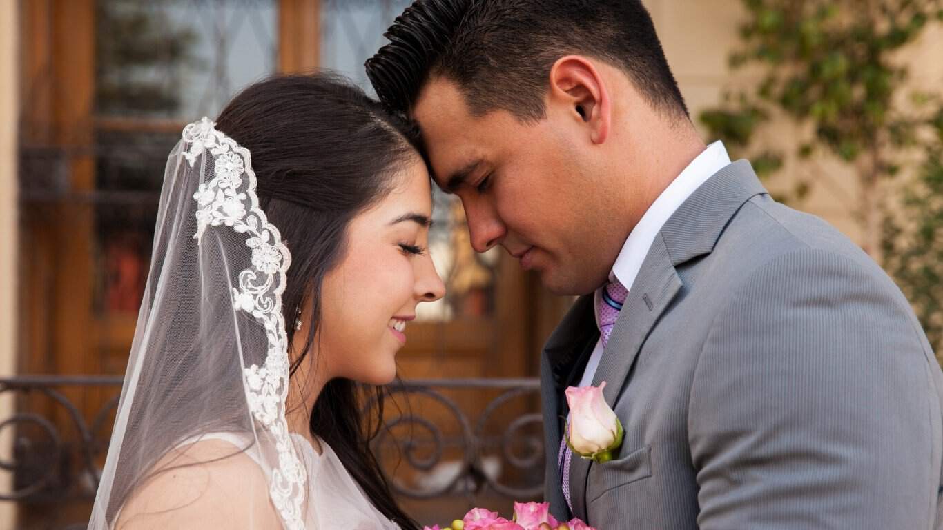 Newlywed Thought the Wedding Was a Gift Until a $4,000 Bill Arrived