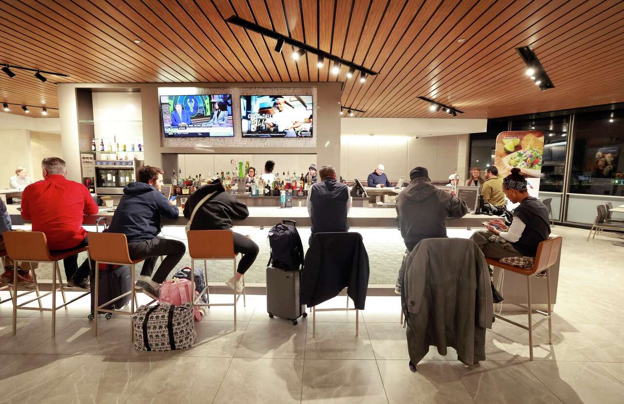 American Airlines to build its largest Admirals Club at DFW Airport, plus Terminal F's first lounge