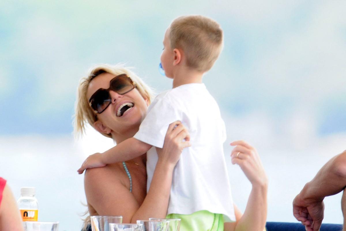 Britney Spears’ social media rant about wanting another baby sparks concern: Insider