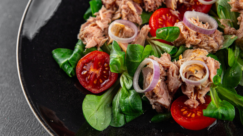 When To Use Canned Tuna In Water Vs Oil In Your Recipes And Why It Matters