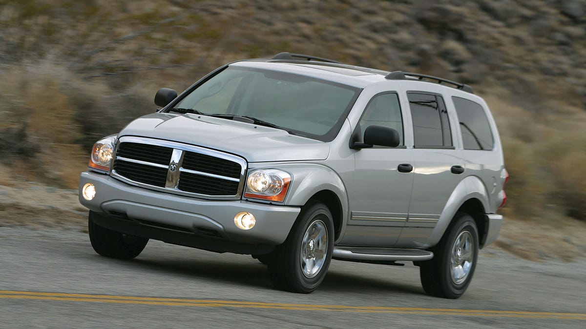 007-2004-dodge-vs-nissan-vs-toyota-chevrolet-ford-comparison.jpg