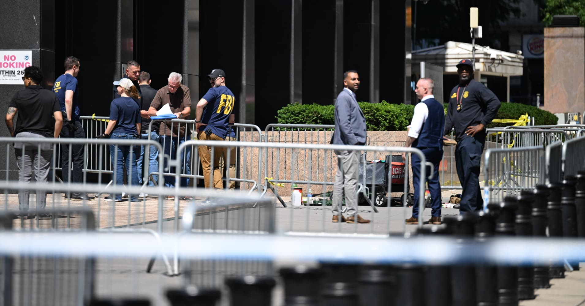 Man with airsoft rifles caused fireworks explosion outside NYC ...