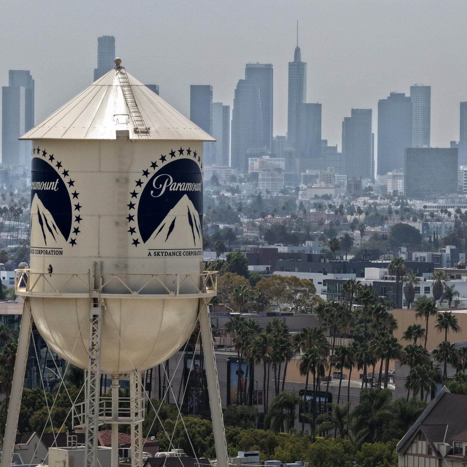 Judge temporarily halts Paramount-Warner Bros. Discovery merger