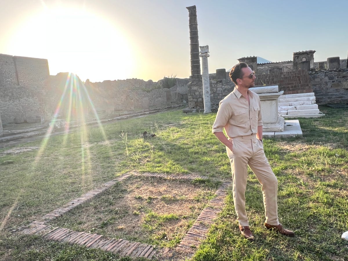 hiddleston2.jpeg